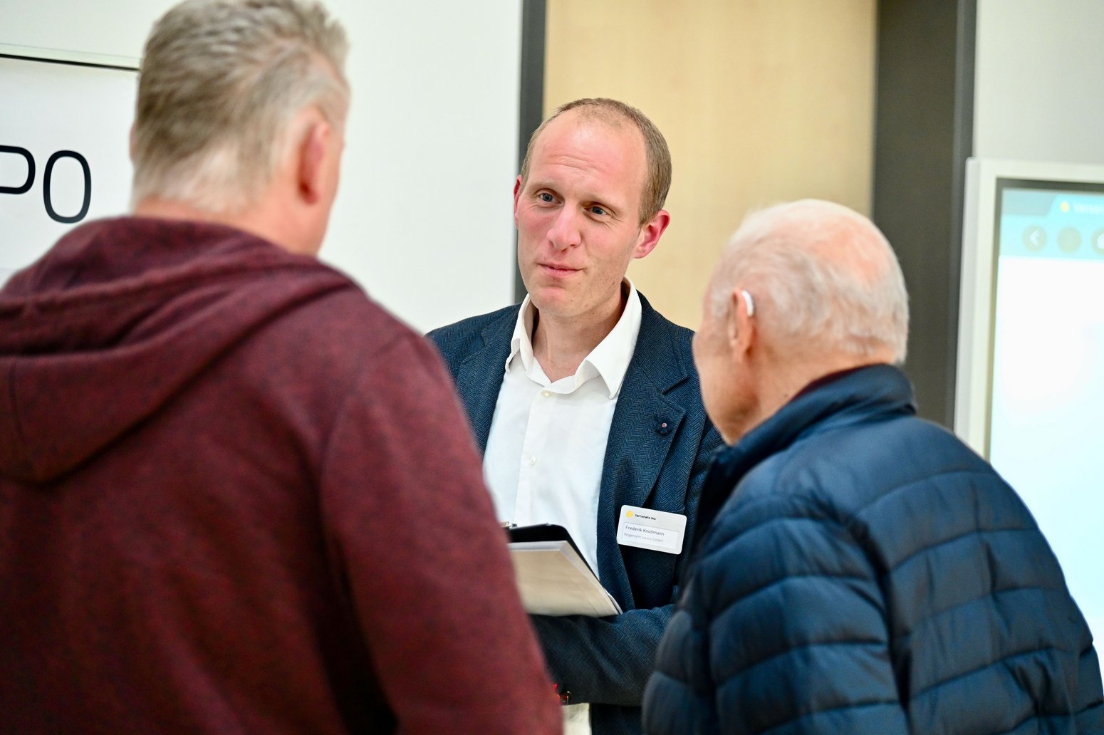 terranets&nbsp;bw informiert Bürger:innen beim Infomarkt in Bensheim