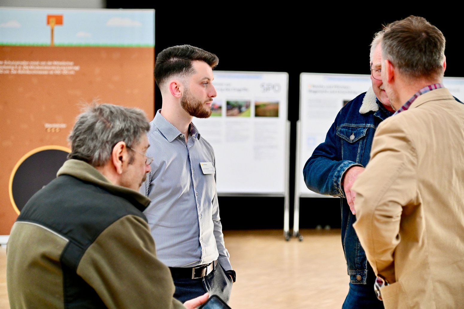 terranets&nbsp;bw informiert Bürger:innen beim Infomarkt in Bensheim